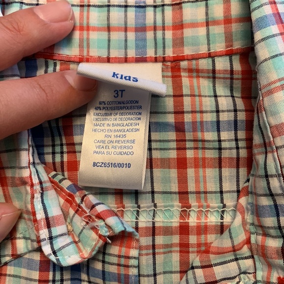 Red/blue Dino button up size 3T - Picture 3 of 3